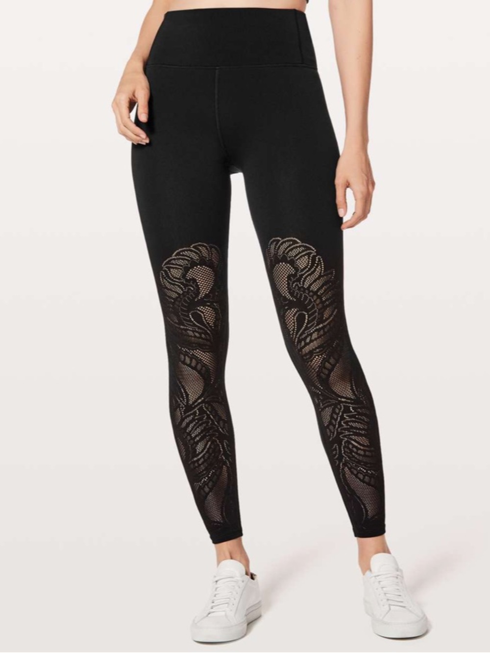 Lululemon Reveal Tight *Lattice
Paisley 28"
Black